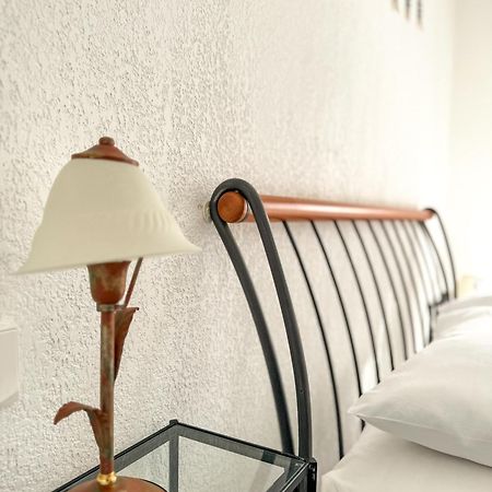 Coquet Appartement Avec Le Terrasse Sur Le Mer Roquebrune-Cap-Martin Eksteriør billede