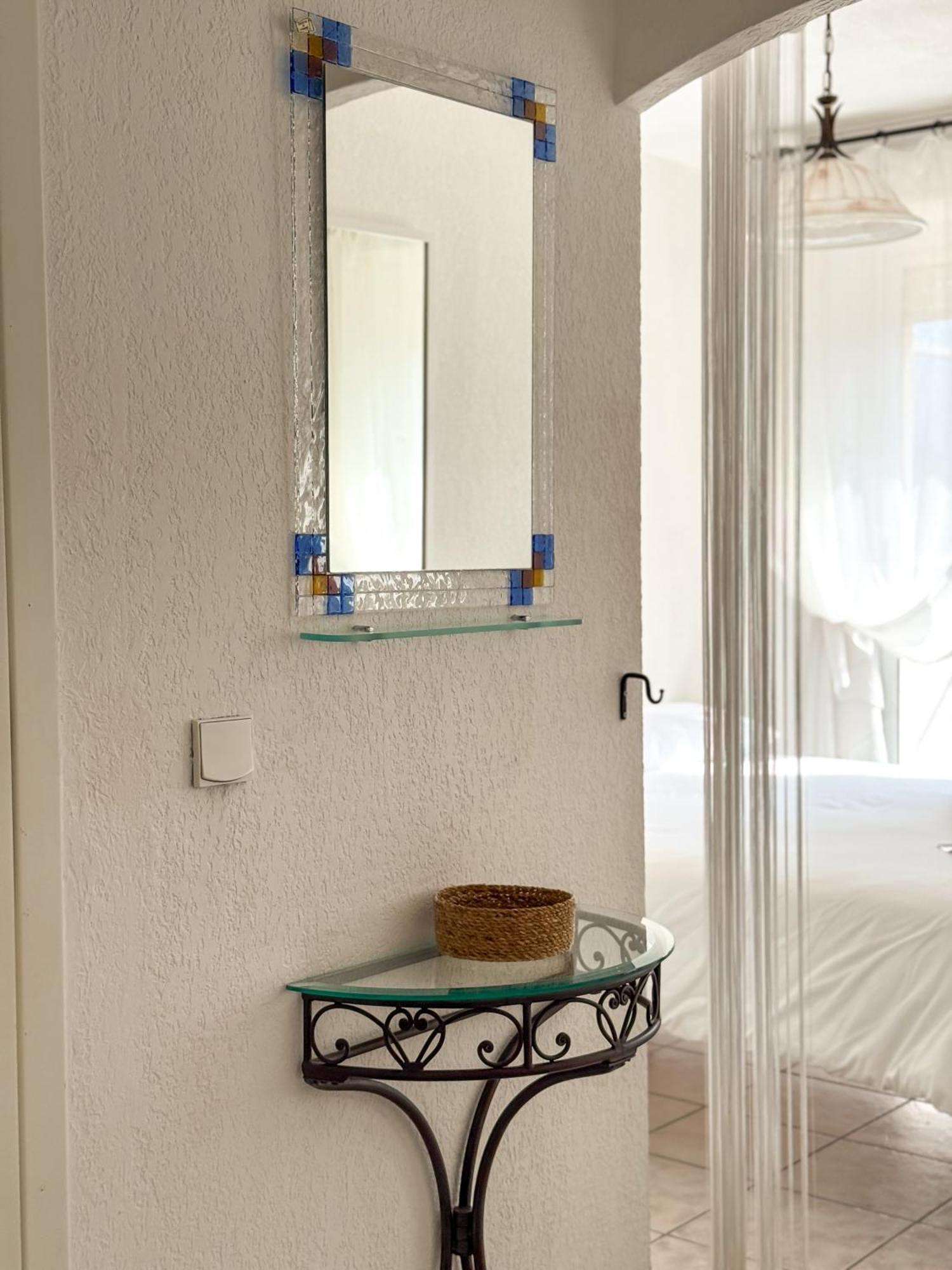 Coquet Appartement Avec Le Terrasse Sur Le Mer Roquebrune-Cap-Martin Eksteriør billede